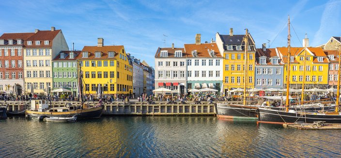 Amadea -Nyhavn, zentraler Hafen und Flaniermeile Kopenhagens, Dänemark