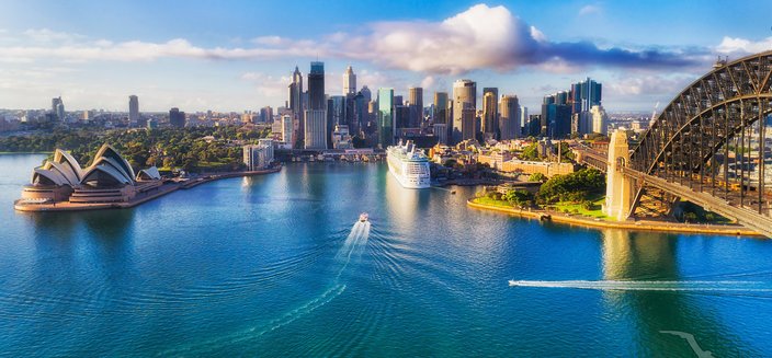 Amera -Panorama vom Hafen Sydneys mit Oper, Australien