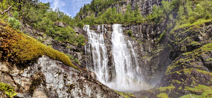 Artania -Wasserfall in Ulvik