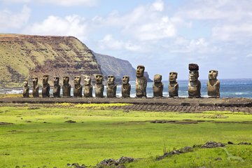 Ahu Tongariki Statuen auf der Osterinsel, Chile