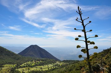 Blick auf den Vulkan Cerro Verde, El Salvador