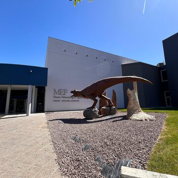 Ausflug: Paläontologisches Museum und Gamian