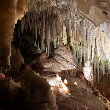 Busselton, Ngilgi-Höhlen