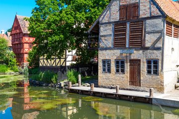 Landschaftsfahrt und Museumseisenbahn