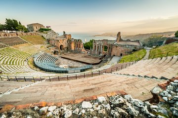 Amphitheater in Taormina, Sizilien, Italien