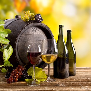 Wein und Weinfass
