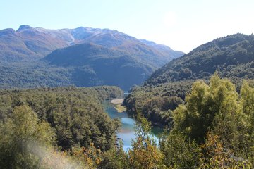 Beeindruckende Landschaft im Nationalpark Los Alerces in Argentinien