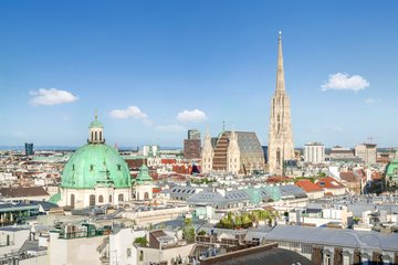 Blick auf Wien mit dem Stephandsdom, Oesterreich
