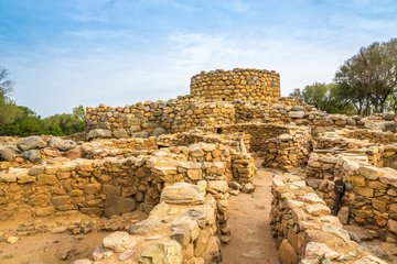 Ausgrabungsstätte der Nuraghe La Prisgiona, Sardinien, Italien