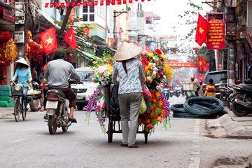 Strassenverkaeufer in Hanoi, Vietnam