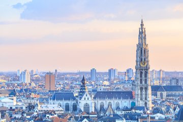 Skyline mit Domkirche von Antwerpen, Belgien