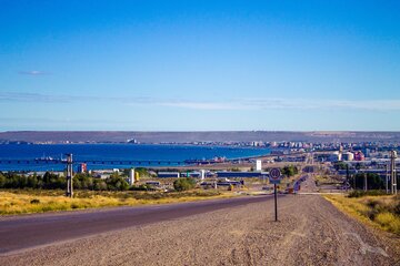 Aussicht auf die Küste von Puerto Madryn, Argentinien