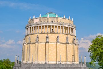 Per Ludwigsbahn zur Befreiungshalle