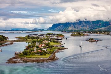 Blick auf die Stadt Bronnoysund, Norwegen