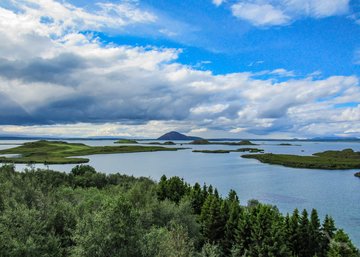 Der See Mývatn im Norden Islands