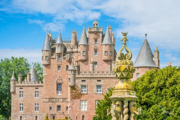 Dundee, Glamis Castle