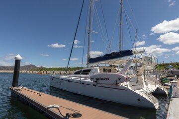 Marina Flamingo, Katamaran Tour