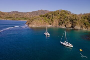 Marina Flamingo, Katamaran Tour
