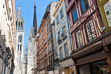 Gasse in Rouen, Frankreich