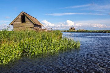 Haus am See im Wolliner Nationalpark, Deutschland
