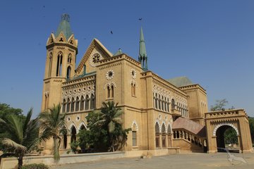 Karachi, Frere Hall