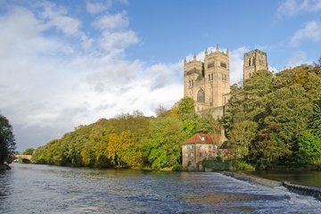 Kathedrale in Durham am Ufer des Wear, England