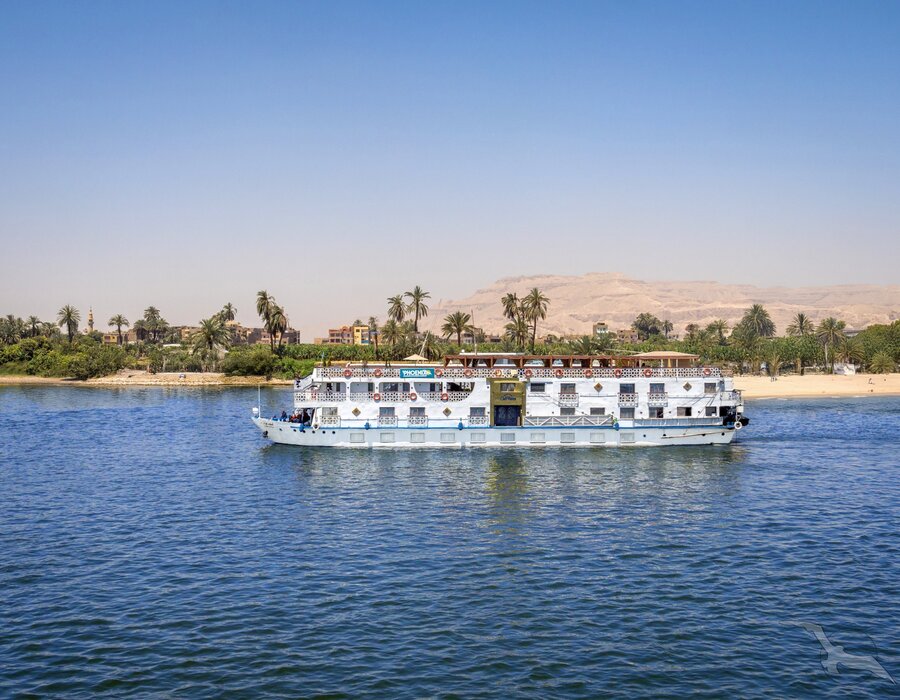 Club Vision, First Class