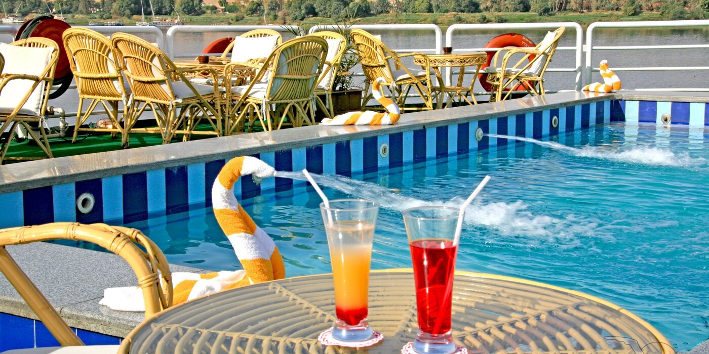 Poolbeispiel Nilschiff