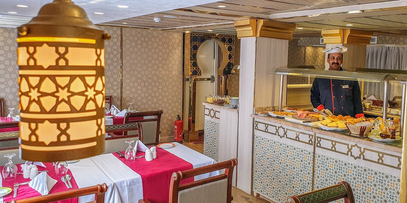 Club Vision First Class, Restaurant