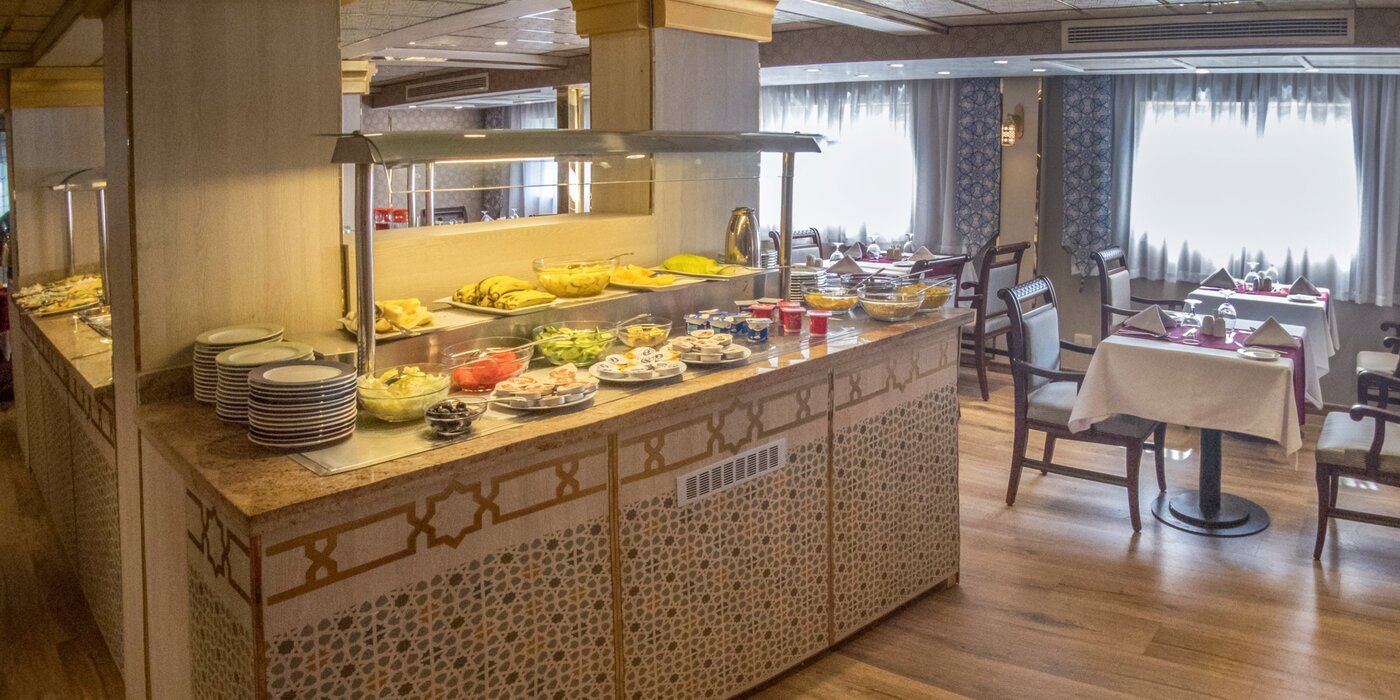 Club Vision First Class, Restaurant