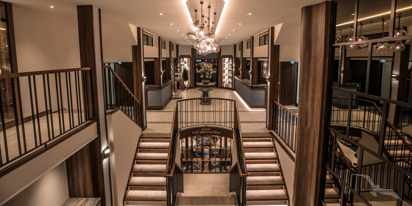 MS Annabelle, Rezeption/Lobby