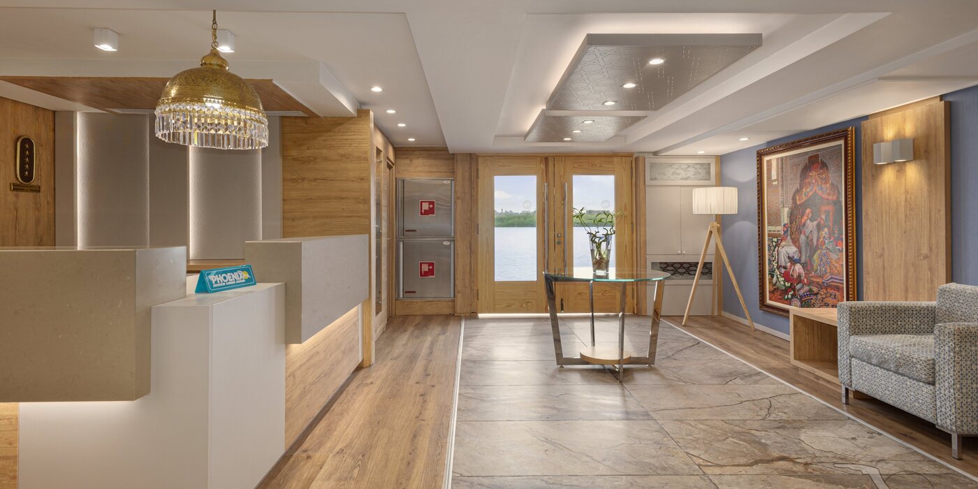 Eingangsbereich mit Rezeption