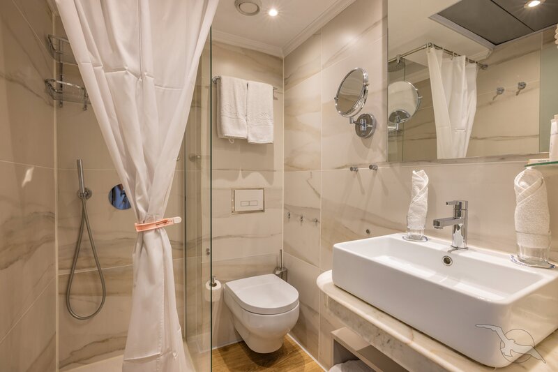 Crown Vision - 213-214 Crown Vision - 213-214