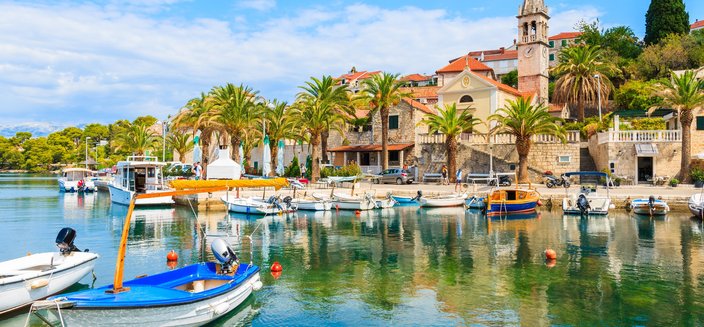 Paradis -Hafen der Insel Brac, Kroatien